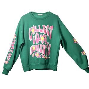 Stradivarius Sweatshirt Womens Size Medium Green Long Sleeve Pullover Crew Neck
